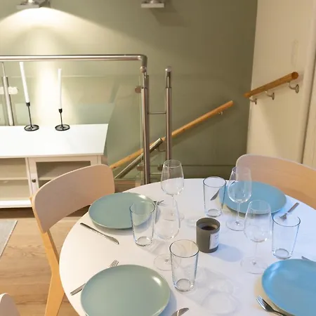2ndhomes Two Story Apt With Spa Close To The Sea 아파트 헬싱키