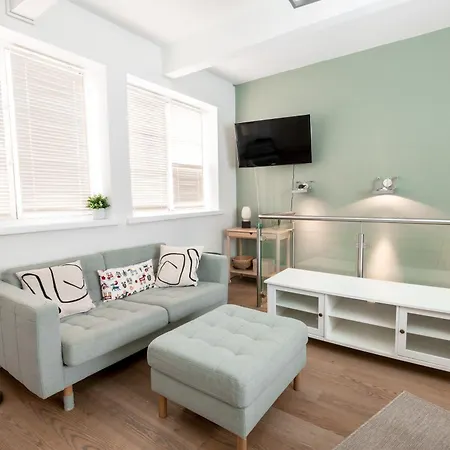 아파트 2ndhomes Two Story Apt With Spa Close To The Sea *