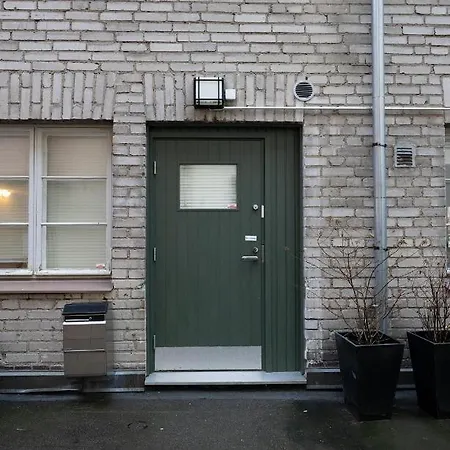 2ndhomes Two Story Apt With Spa Close To The Sea Apartmán