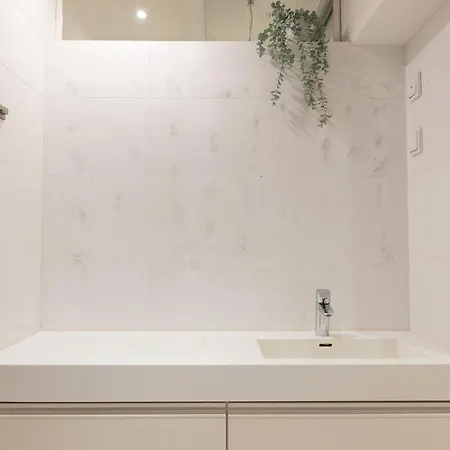 2ndhomes Two Story Apt With Spa Close To The Sea *
