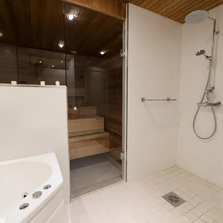 Apartmán 2ndhomes Two Story Apt With Spa Close To The Sea *