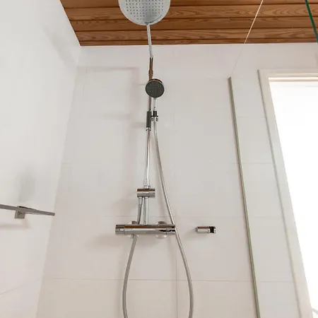Apartamento 2ndhomes Two Story Apt With Spa Close To The Sea *